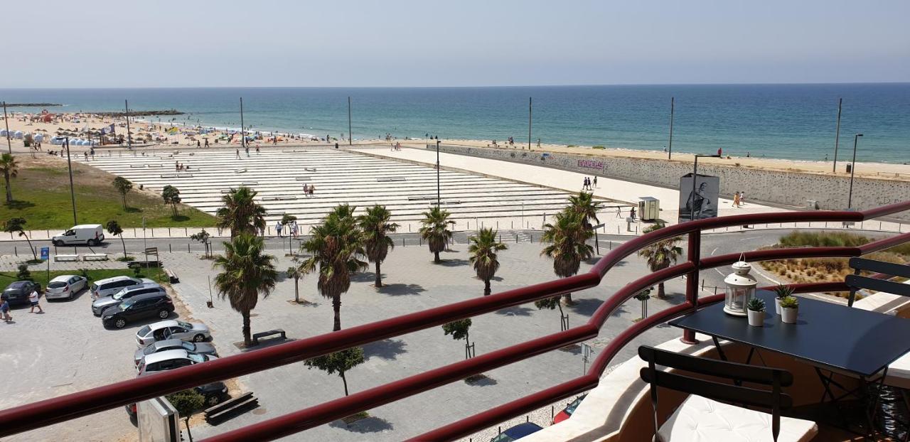 Costa Caparica Surf Apartment コスタ・ダ・カパリカ エクステリア 写真