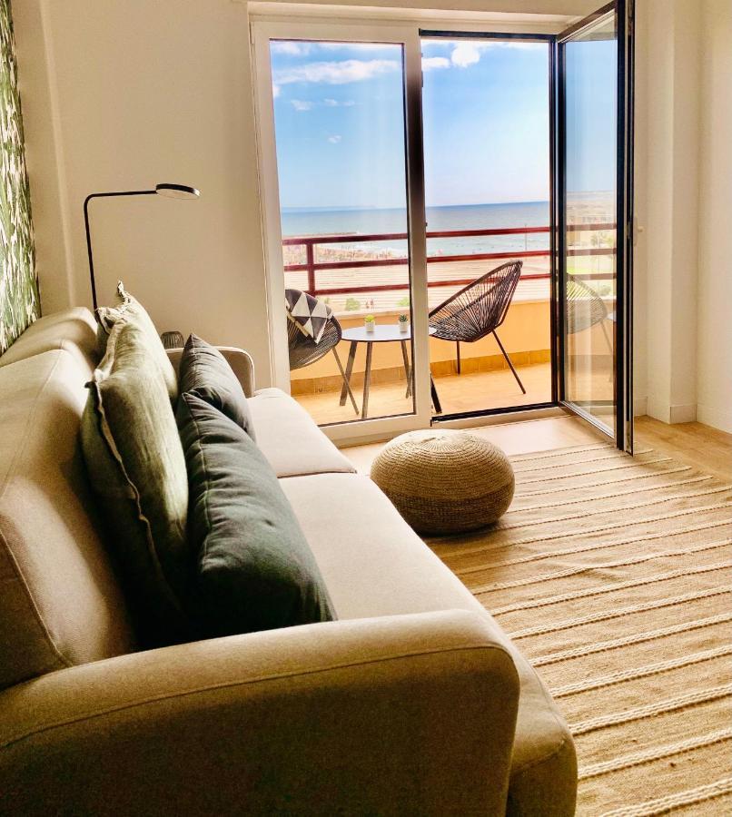 Costa Caparica Surf Apartment コスタ・ダ・カパリカ エクステリア 写真